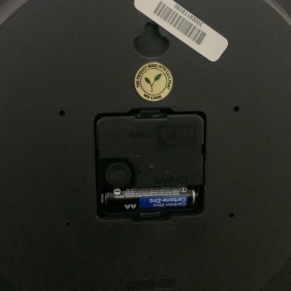 Green with a touch of Gold Wall Clock. - Picture 10 of 11